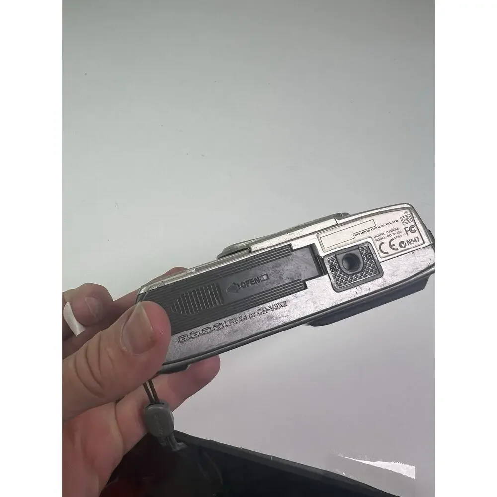 Olympus Camedia D-380 2MP Digital Camera 5X Zoom TESTED
